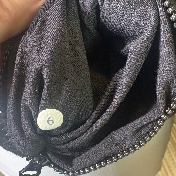 Lululemon Forme Jacket *Cuffins
Wee Are From Space Black Cashew - Picture 8 of 8